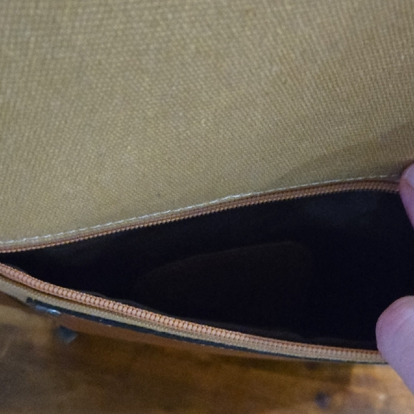 Wrangler Tan and Brown Canvas And Leather Tote Bag - Picture 17 of 17